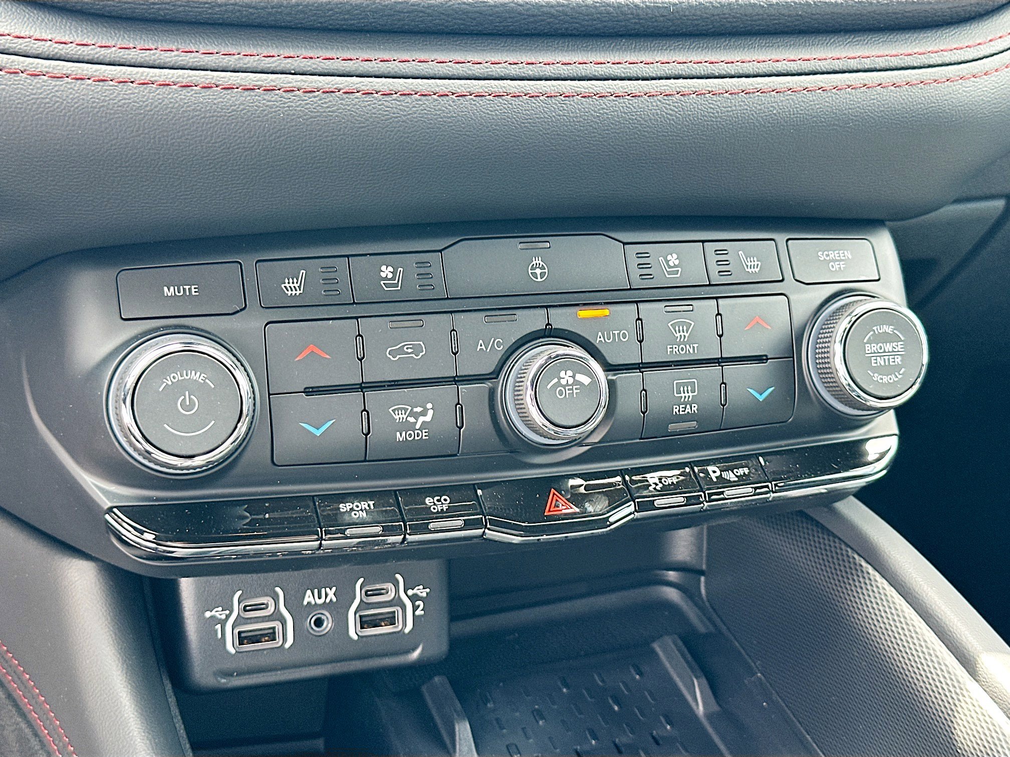 2025 Dodge Durango R/T Plus photo 9