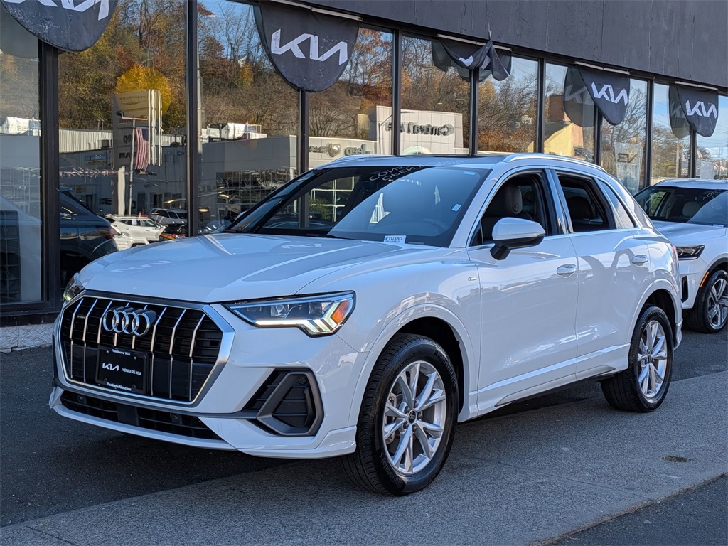 2024 Audi Q3 S Line Premium's photo