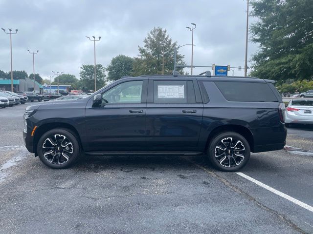 2025 Chevrolet Suburban RST photo 2