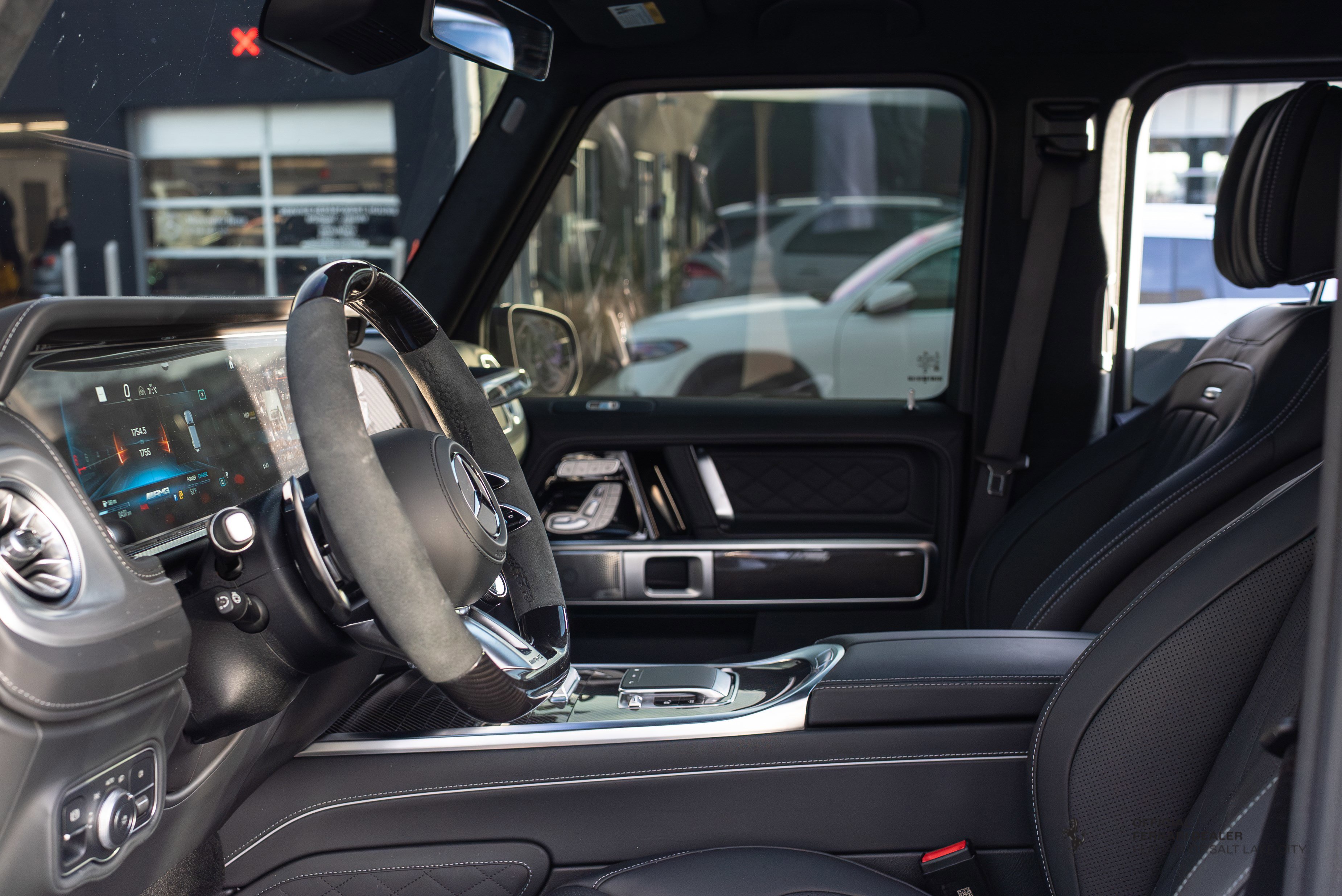 2025 Mercedes Benz G AMG 63 photo 3