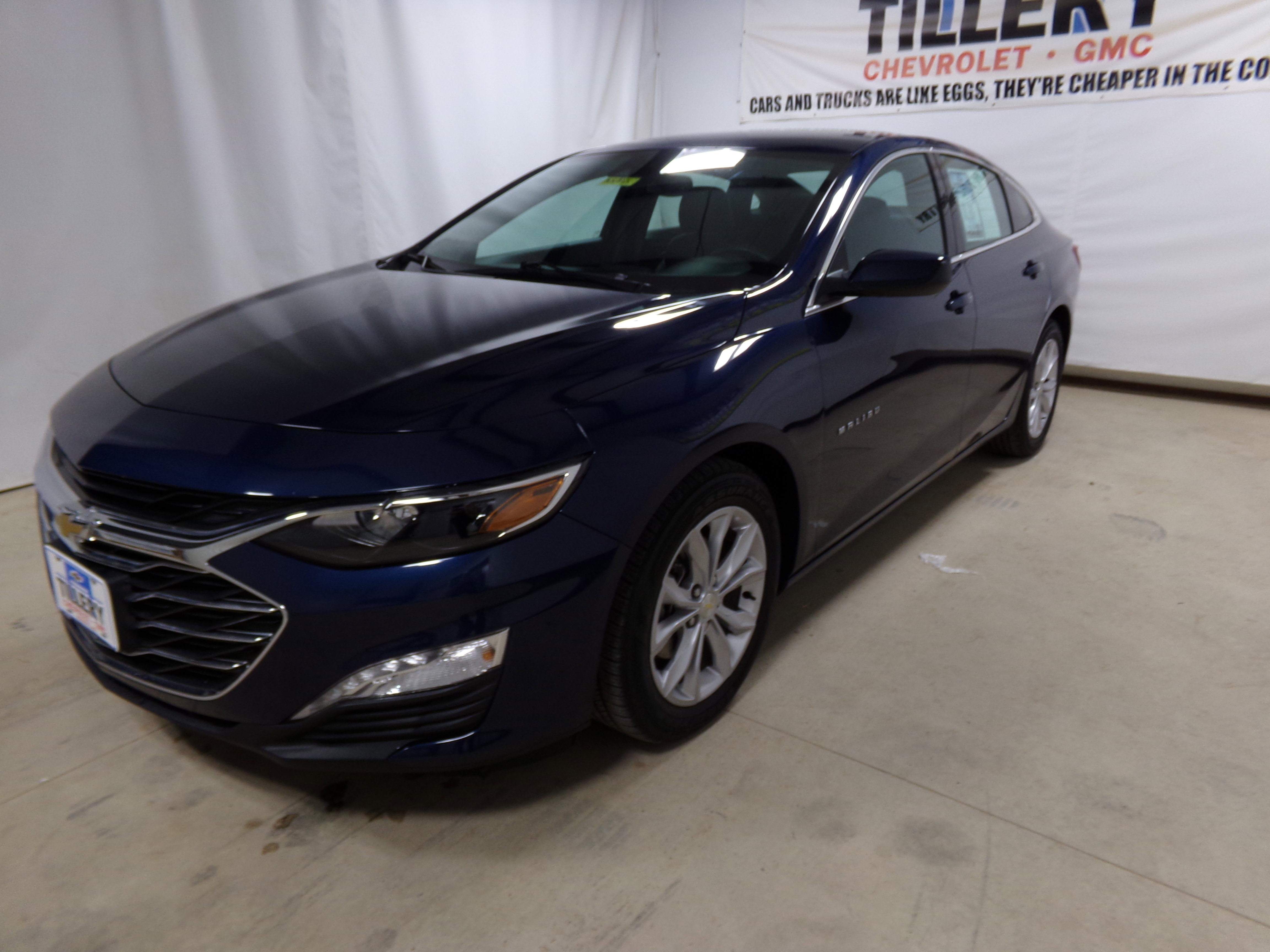 2022 Chevrolet Malibu 1LT photo 3