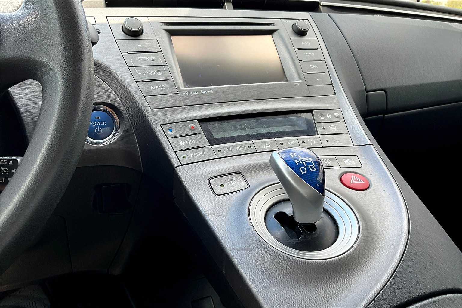 2014 Toyota Prius Two photo 31