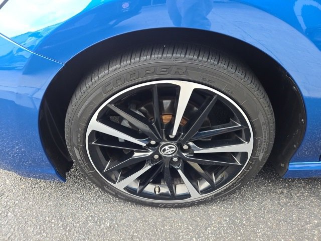 2018 Toyota Camry XSE photo 6