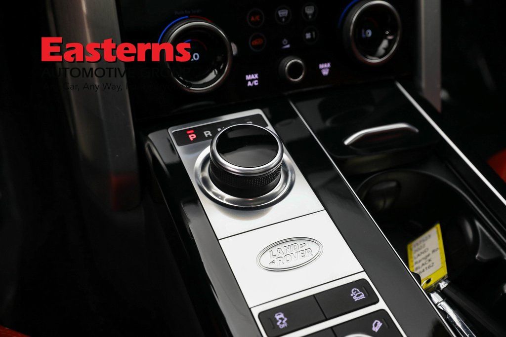 2022 Land Rover Range Rover Autobiography photo 12