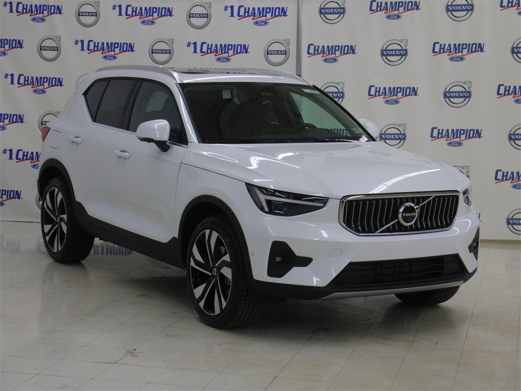 2025 Volvo XC40 Ultra's photo