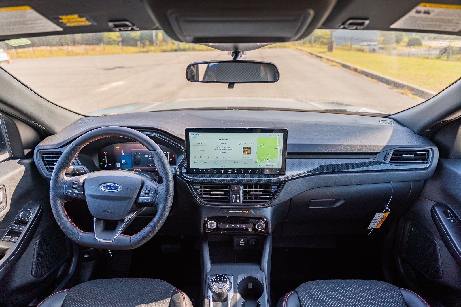 2025 Ford Escape ST-Line photo 16