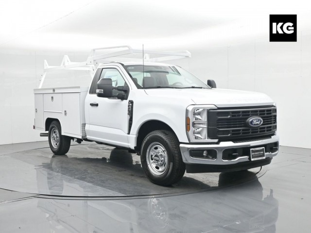 2026 Ford F-250 Super Duty XL's photo