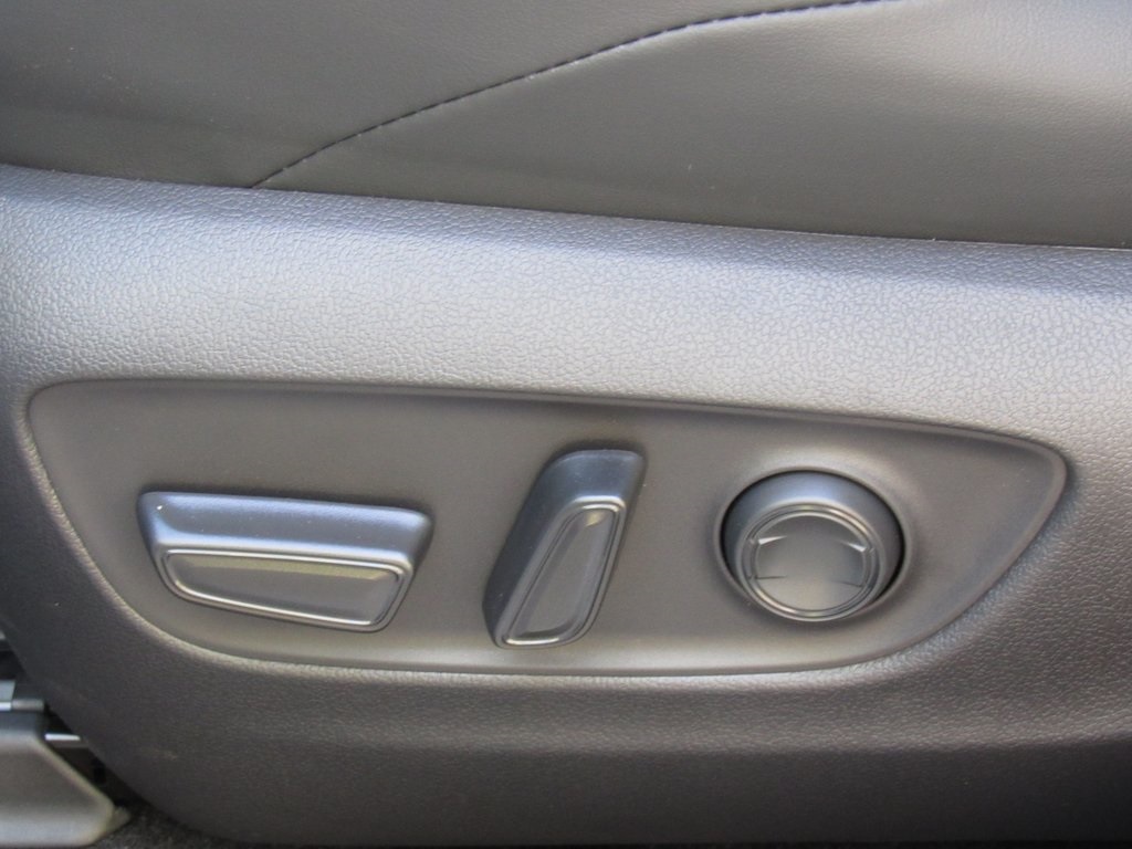 2025 Toyota RAV4 Prime XSE Premium photo 12