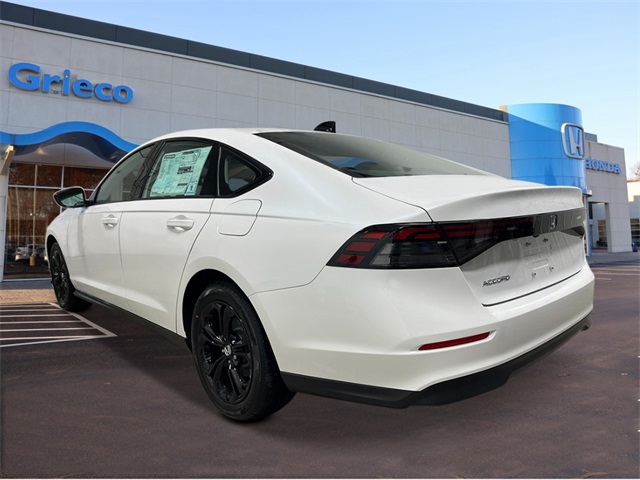 2025 Honda Accord SE photo 3