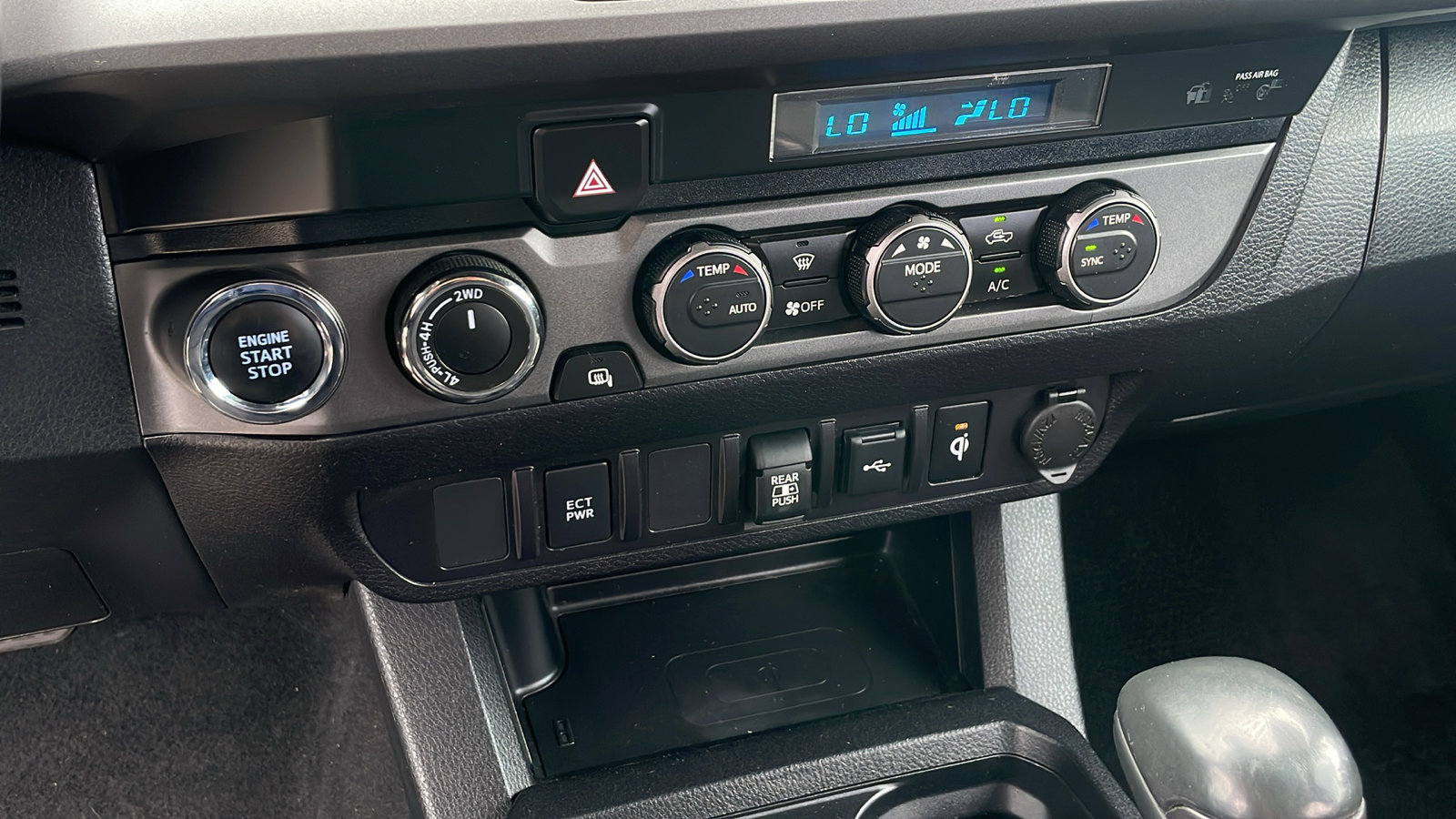 2023 Toyota Tacoma TRD Off-Road V6 photo 15