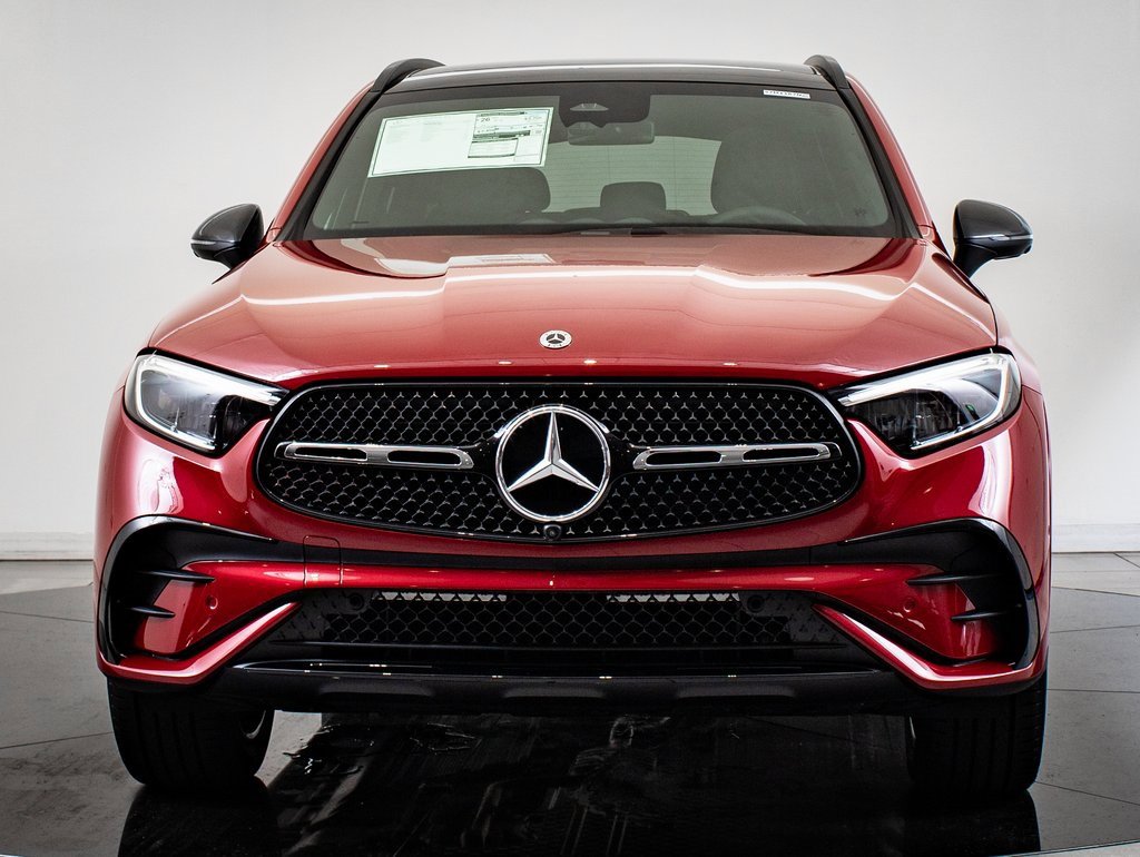 2025 Mercedes Benz GLC 300 4MATIC photo 2