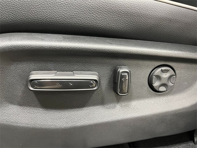 2026 Honda Odyssey Touring photo 11