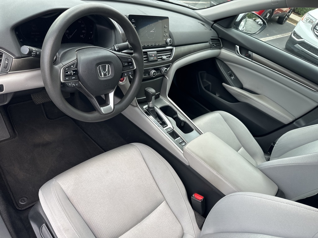 2018 Honda Accord LX photo 19