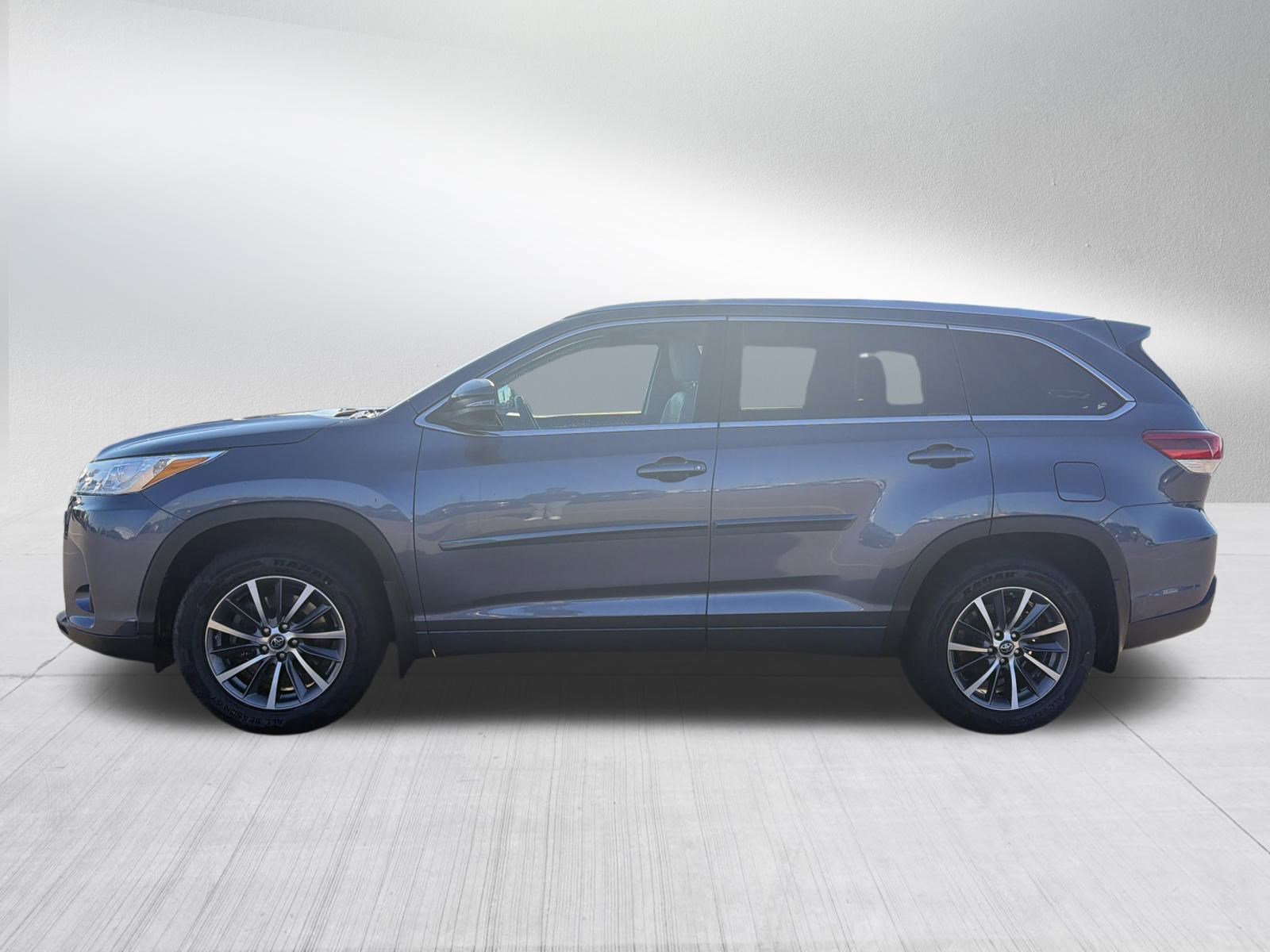 2018 Toyota Highlander SE XLE photo 4