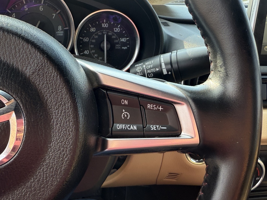 2016 Mazda MX-5 Miata Miata Grand Touring photo 16
