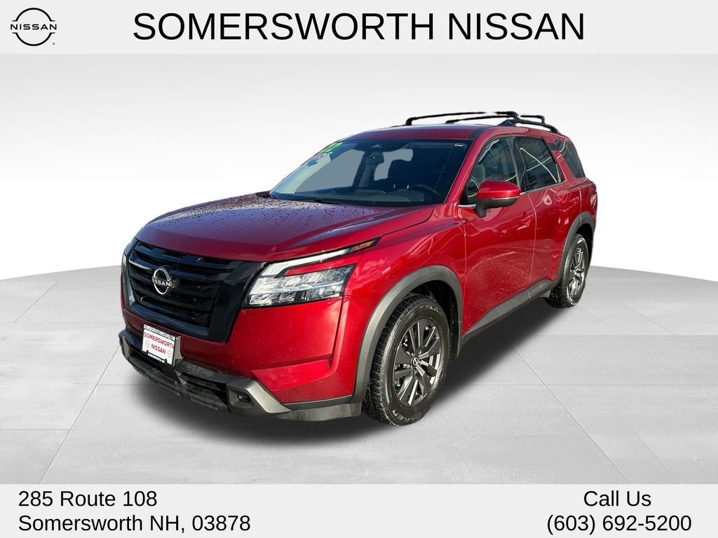 2022 Nissan Pathfinder SV's photo