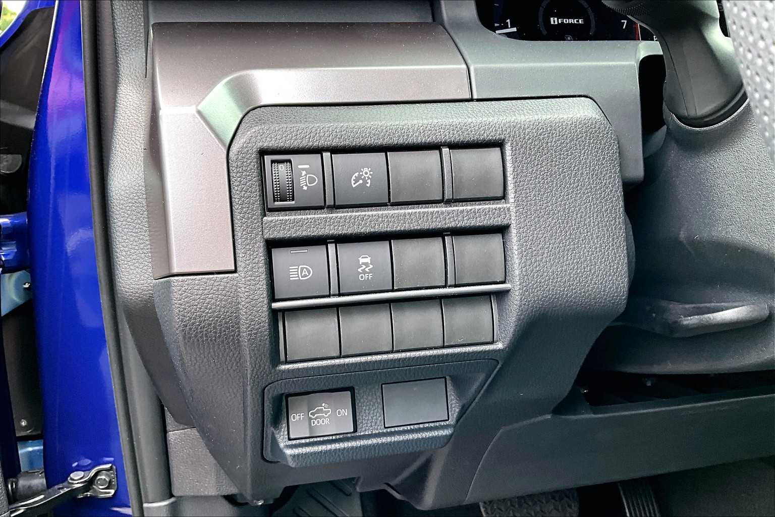 2025 Toyota Tacoma TRD Off-Road 4x4 Double Cab photo 18