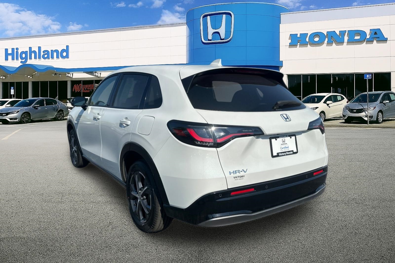 2024 Honda HR-V EX-L photo 3