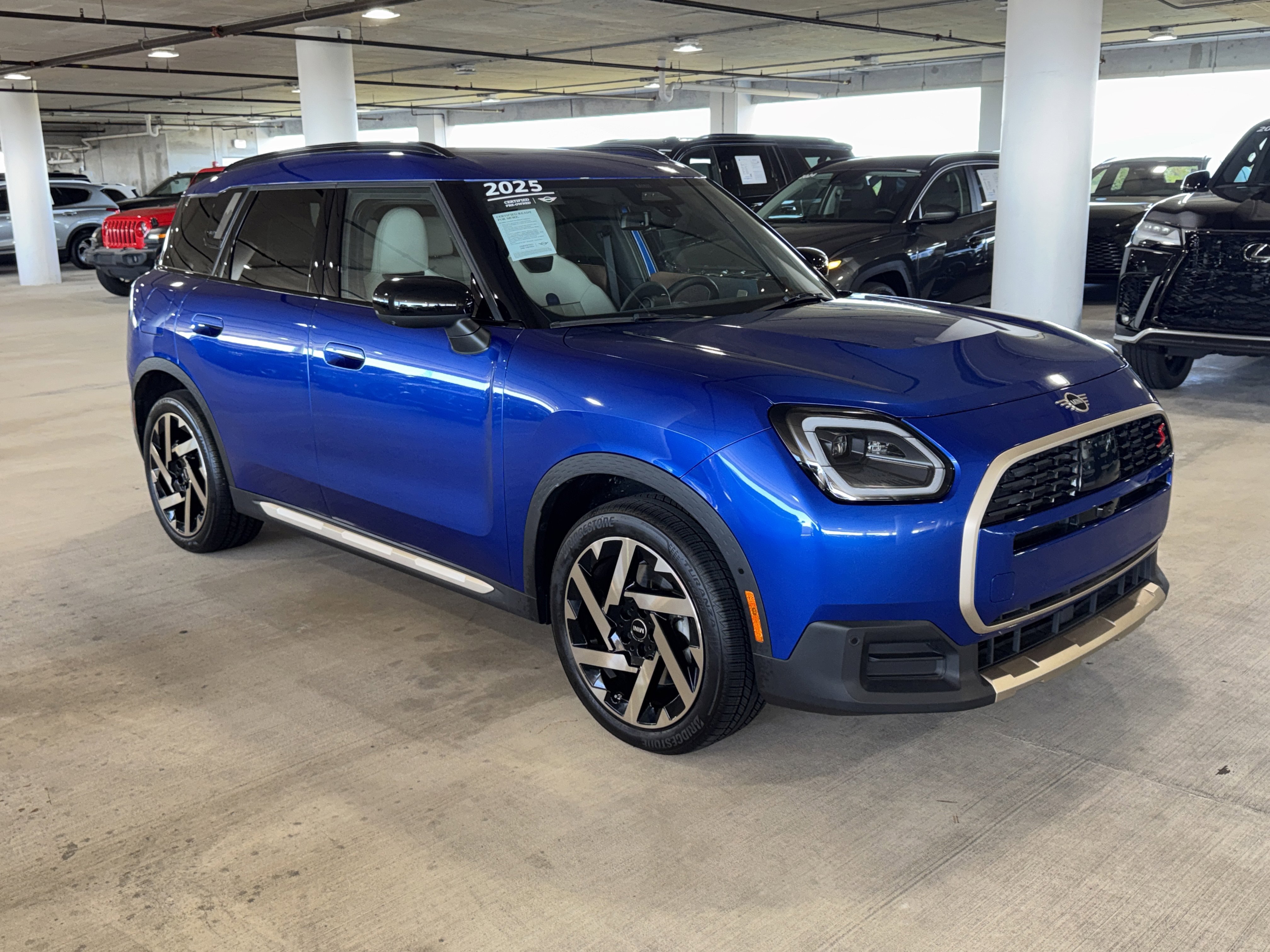 2025 MINI Countryman S's photo