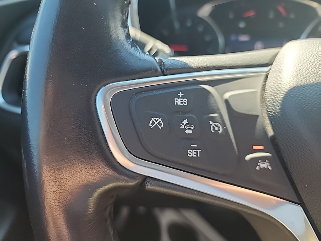 2020 Chevrolet Equinox LT photo 12