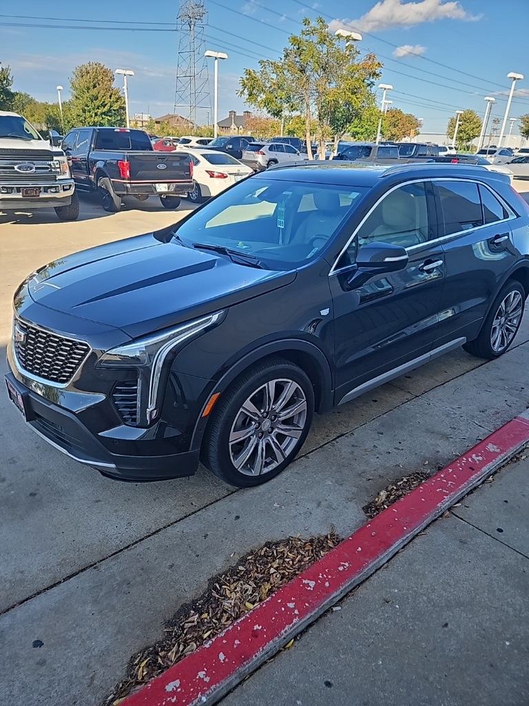 2023 Cadillac XT4 Premium Luxury