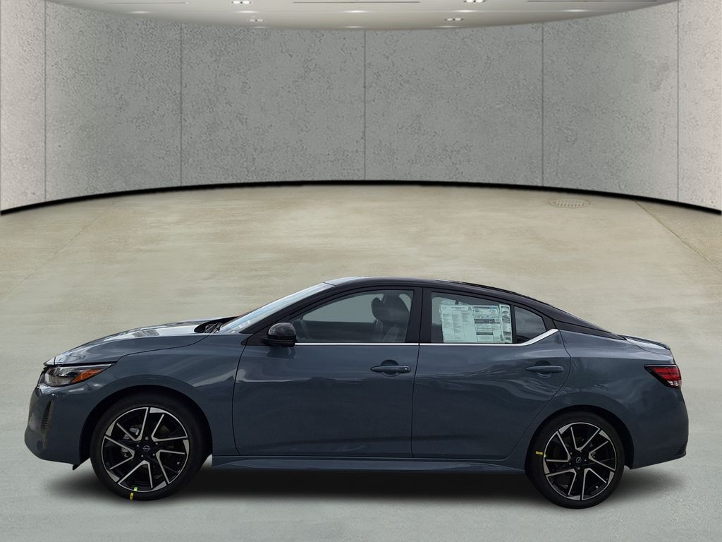 2025 Nissan Sentra SR photo 2
