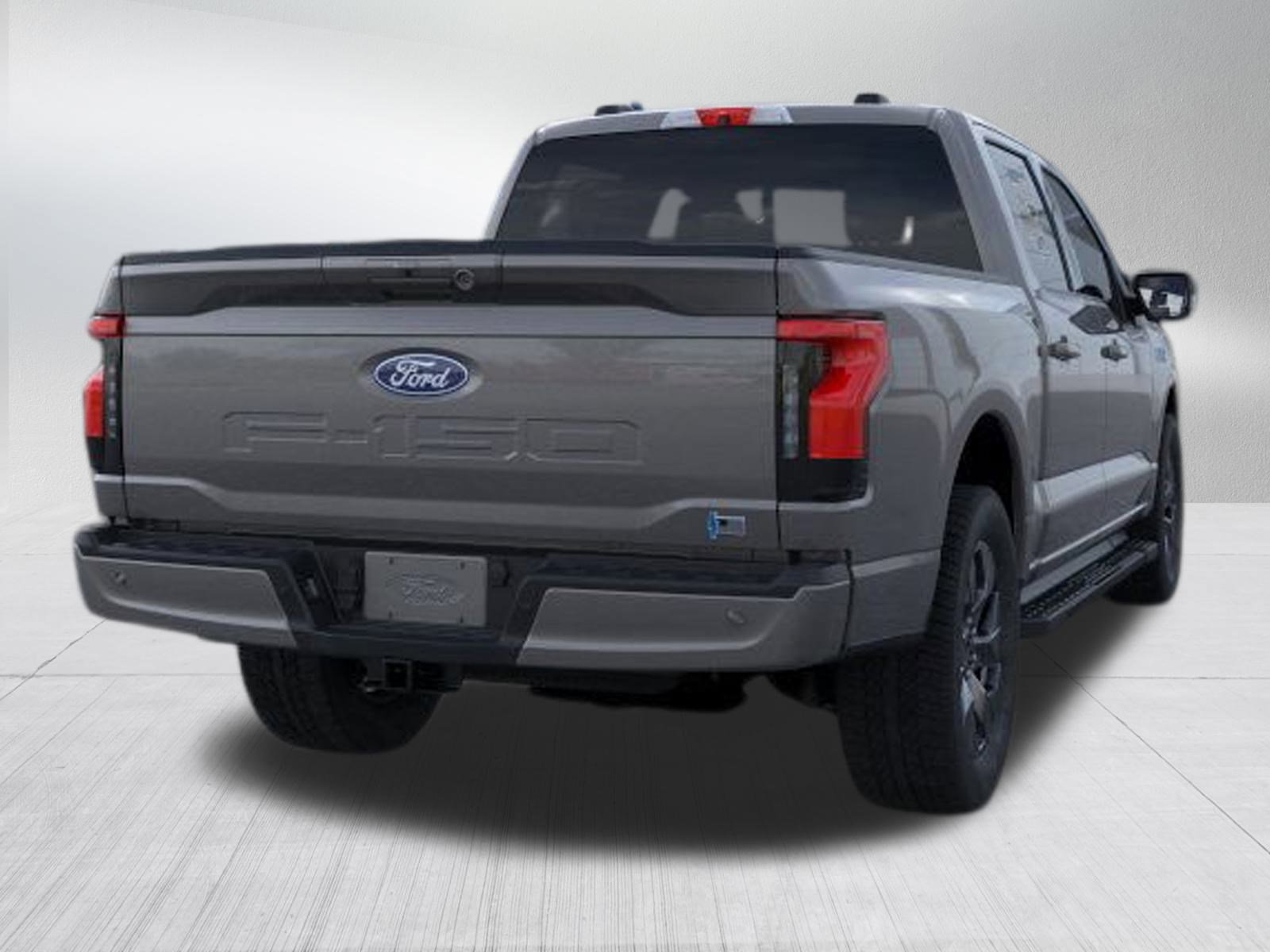 2025 Ford F-150 Lightning photo 8