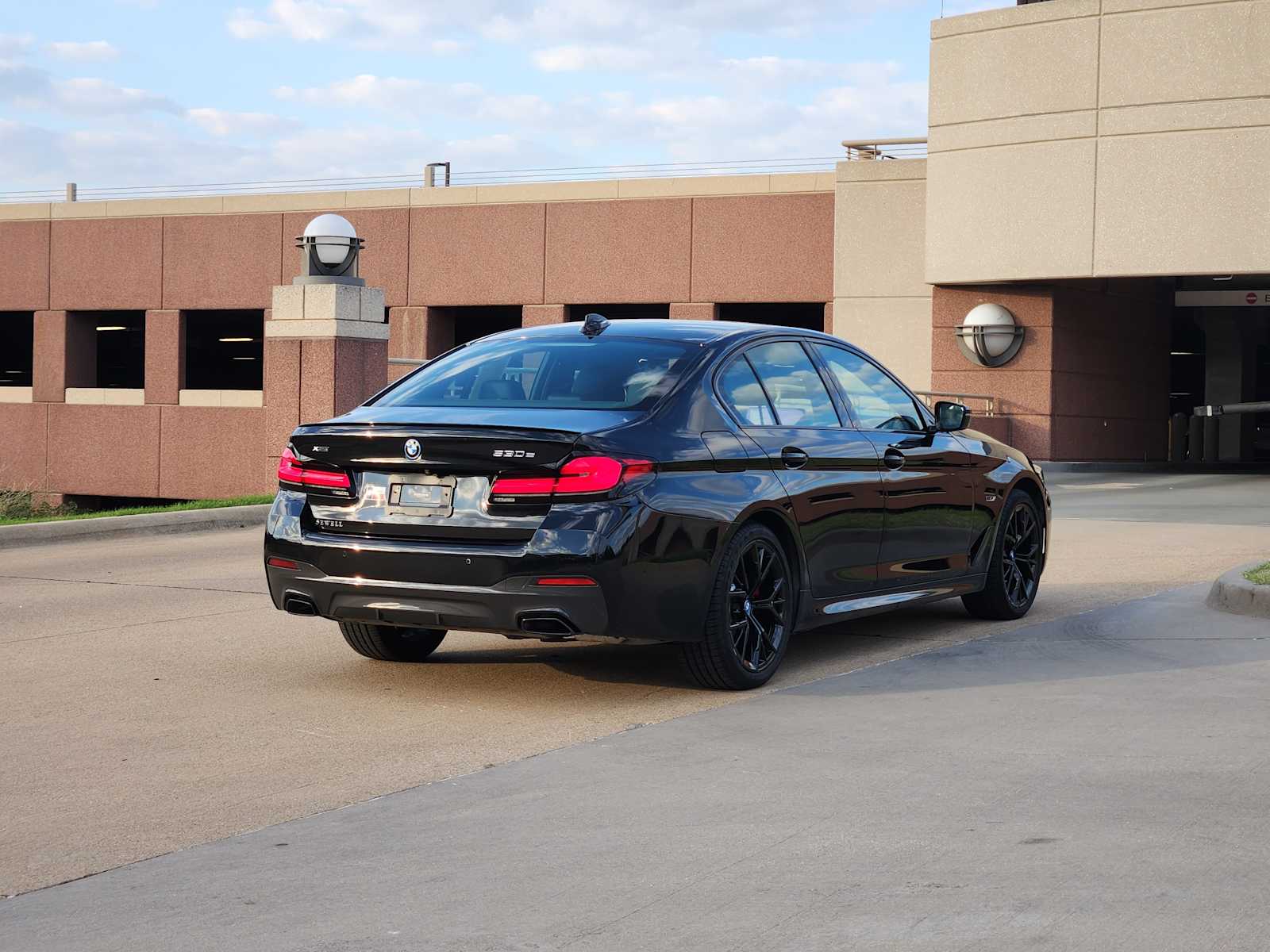 2023 Bmw 530e xDrive photo 4