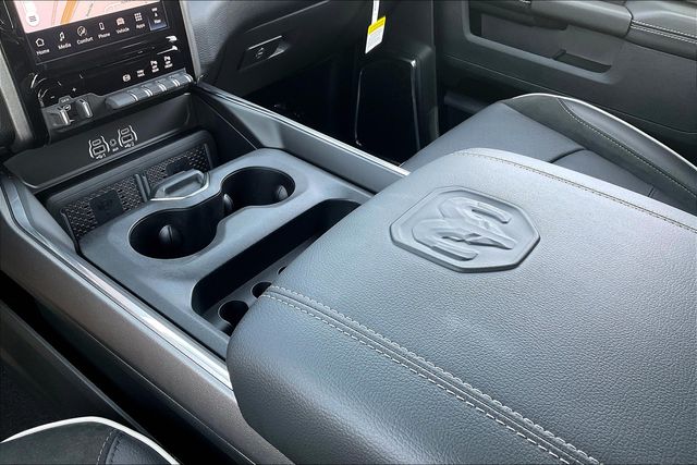2025 Ram 2500 Laramie photo 8