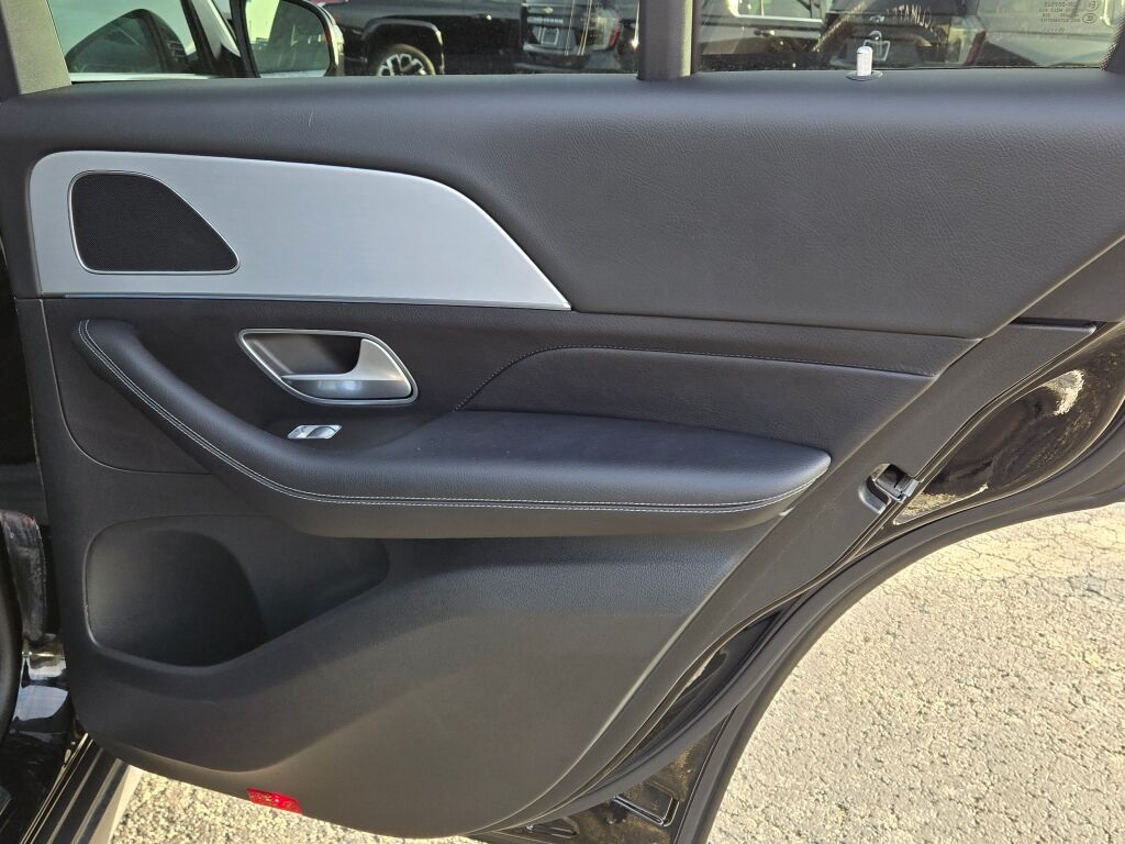 2024 Mercedes Benz GLE 350 4MATIC photo 9