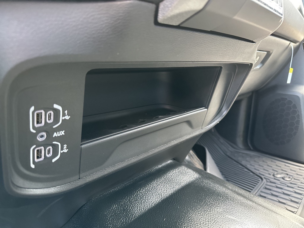 2025 Ram 2500 Big Horn photo 18