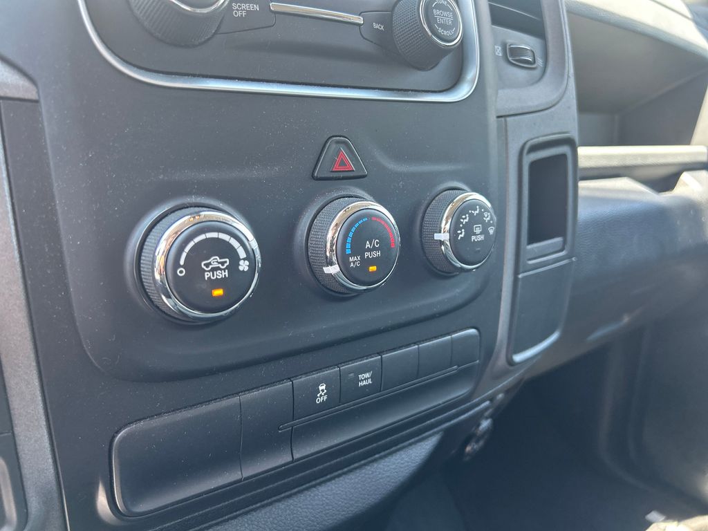 2016 Ram 1500 Express photo 27