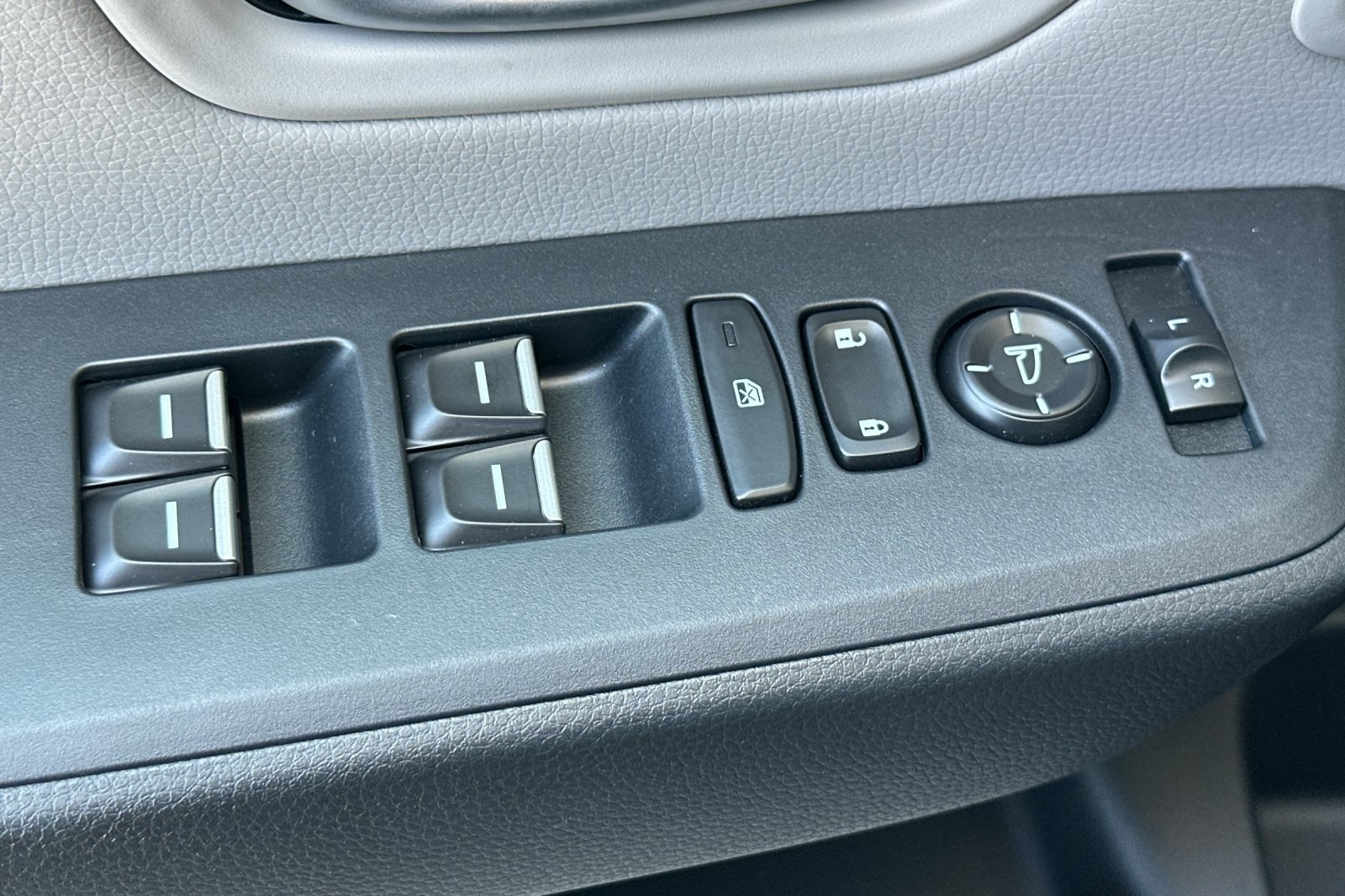 2025 Honda Pilot Touring photo 8
