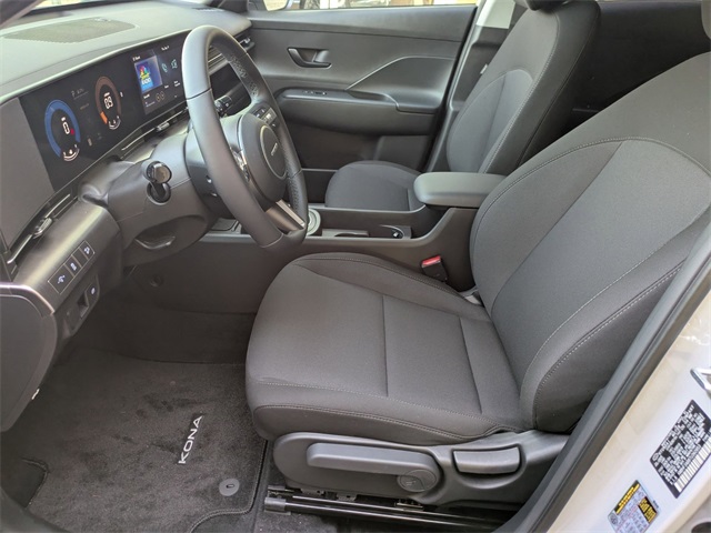 2026 Hyundai Kona SEL photo 6