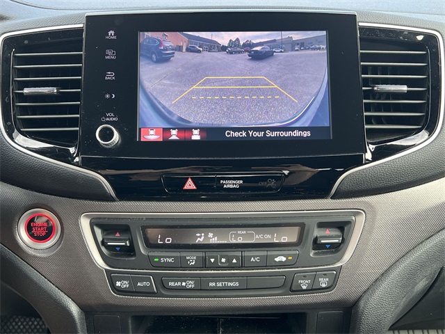 2021 Honda Ridgeline Sport photo 3