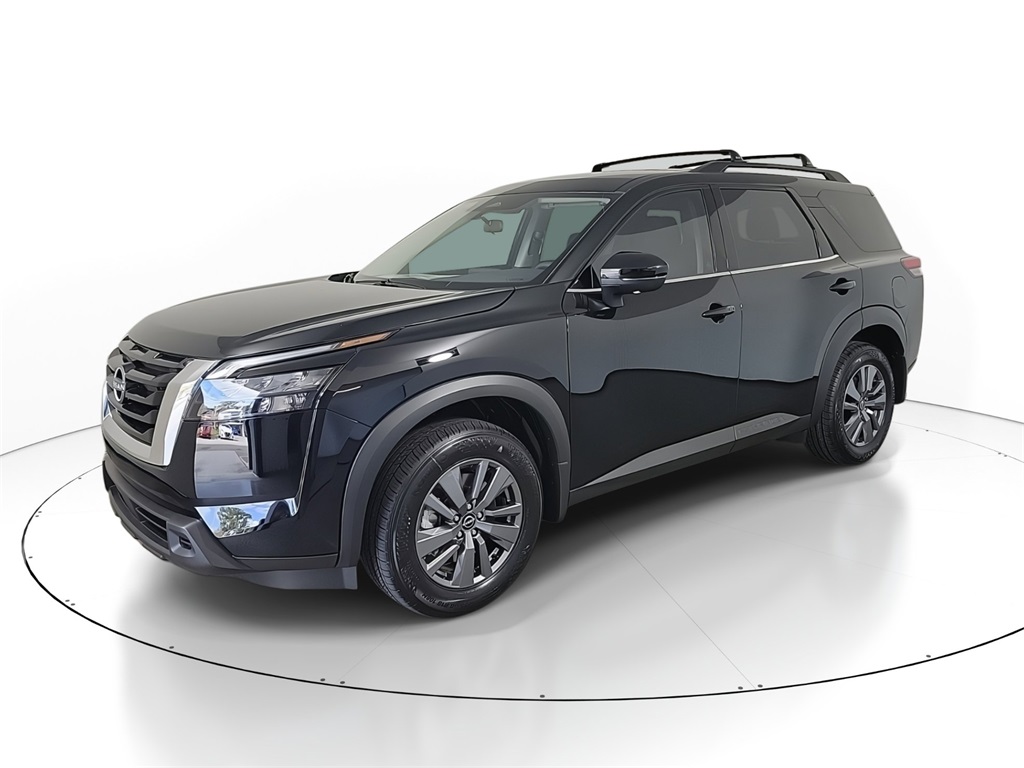 2025 Nissan Pathfinder SV photo 3