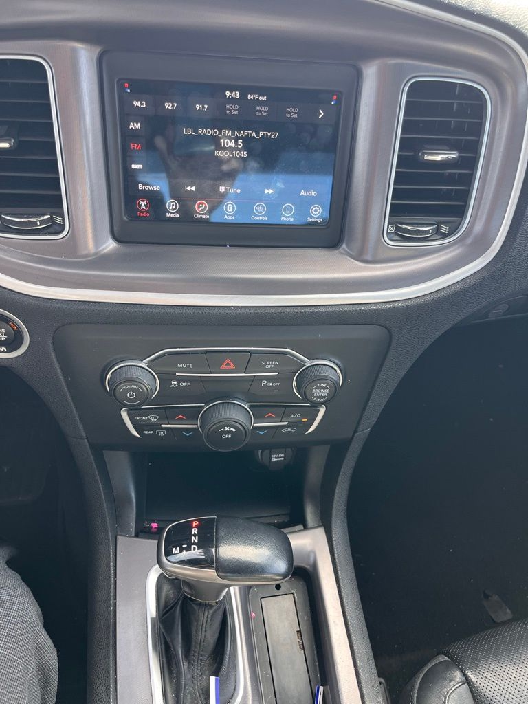 2020 Dodge Charger SXT photo 18