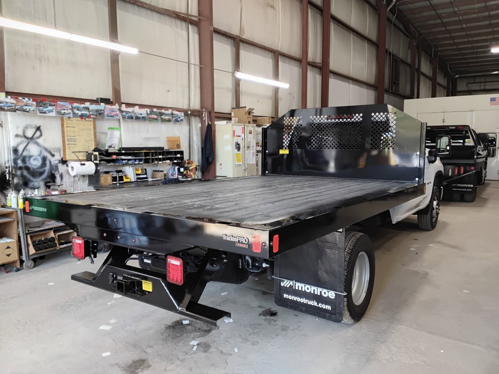2025 Chevrolet Silverado 3500HD Work Truck photo 2