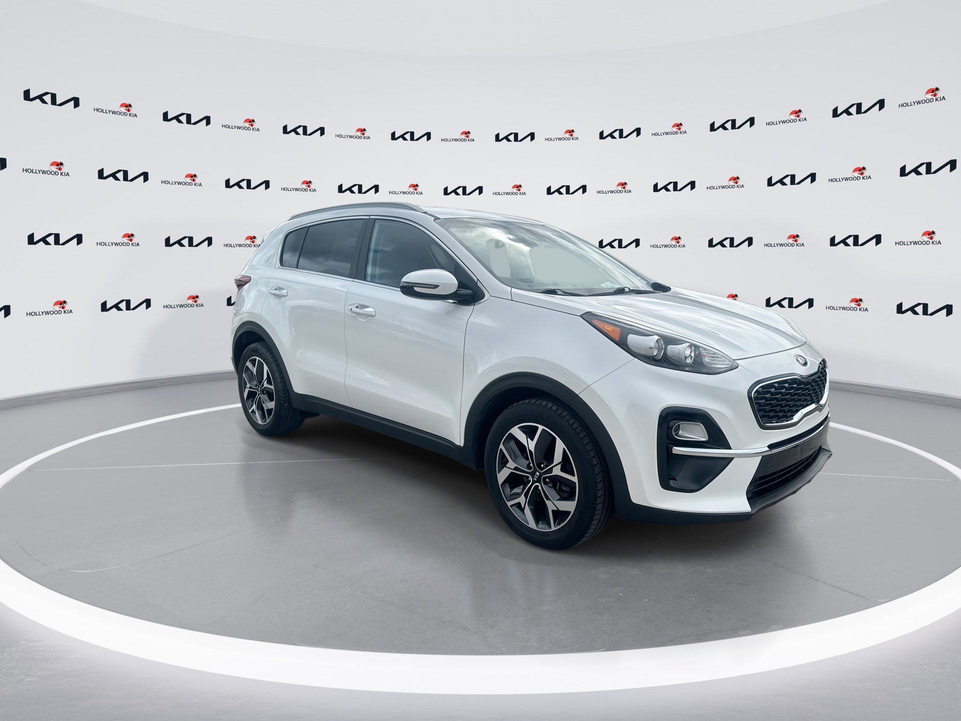 2021 Kia Sportage EX photo 2