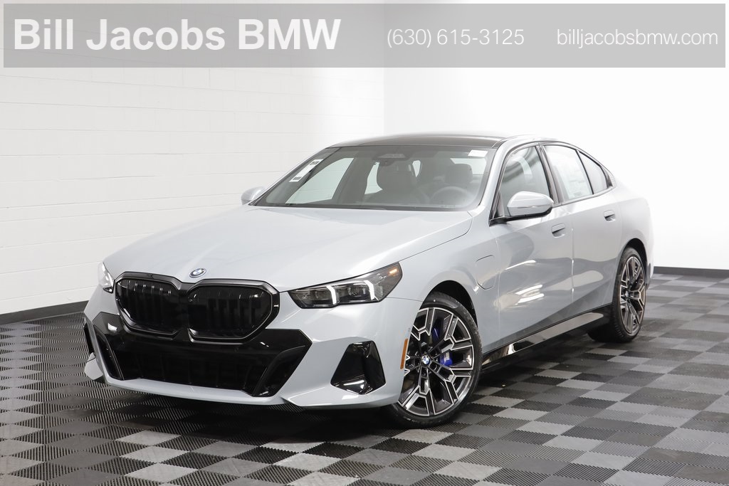 2026 BMW 5 Series 550e's photo