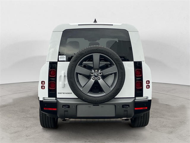 2024 Land Rover Defender 130 Outbound photo 4