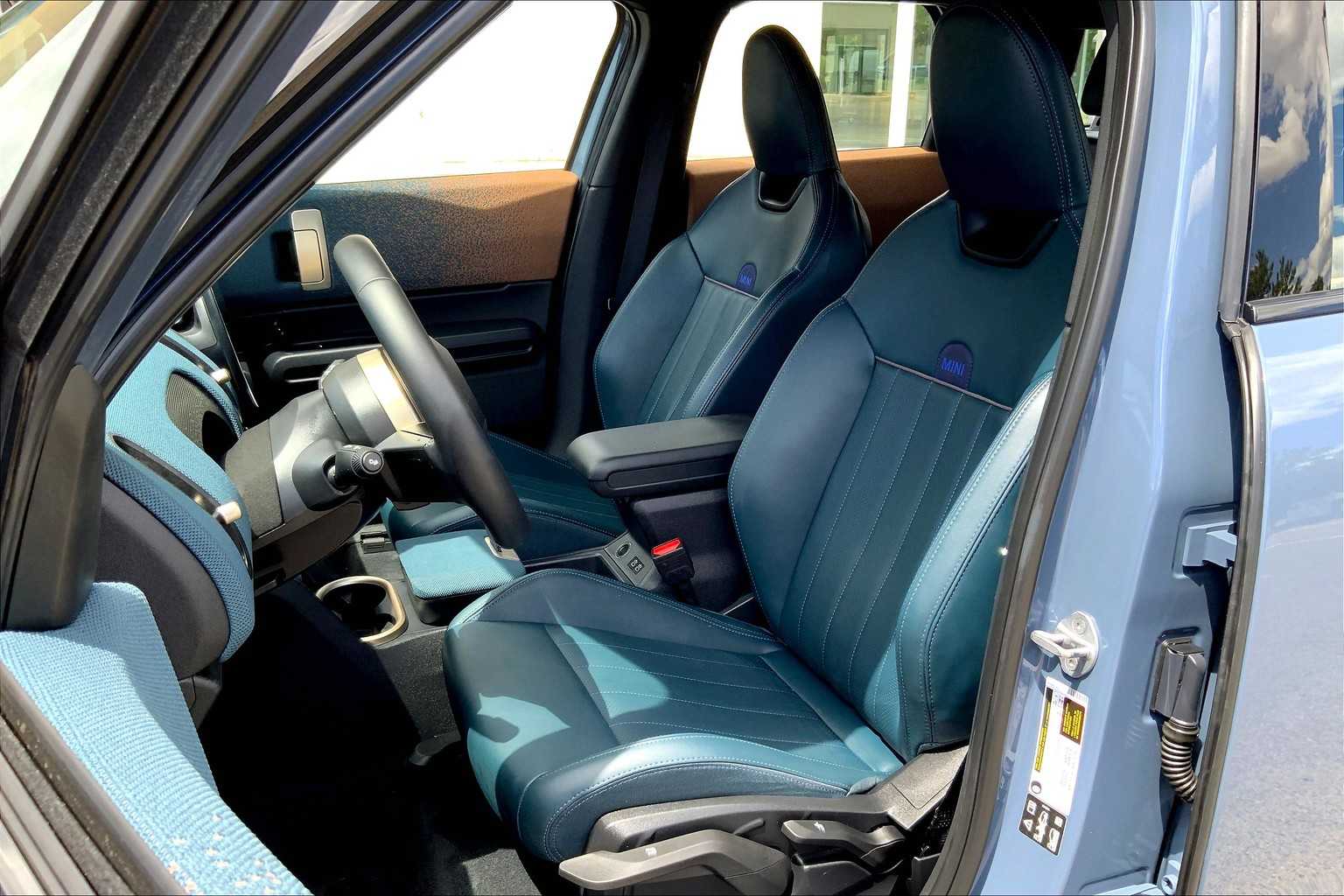 2025 Mini Countryman S ALL4 photo 4