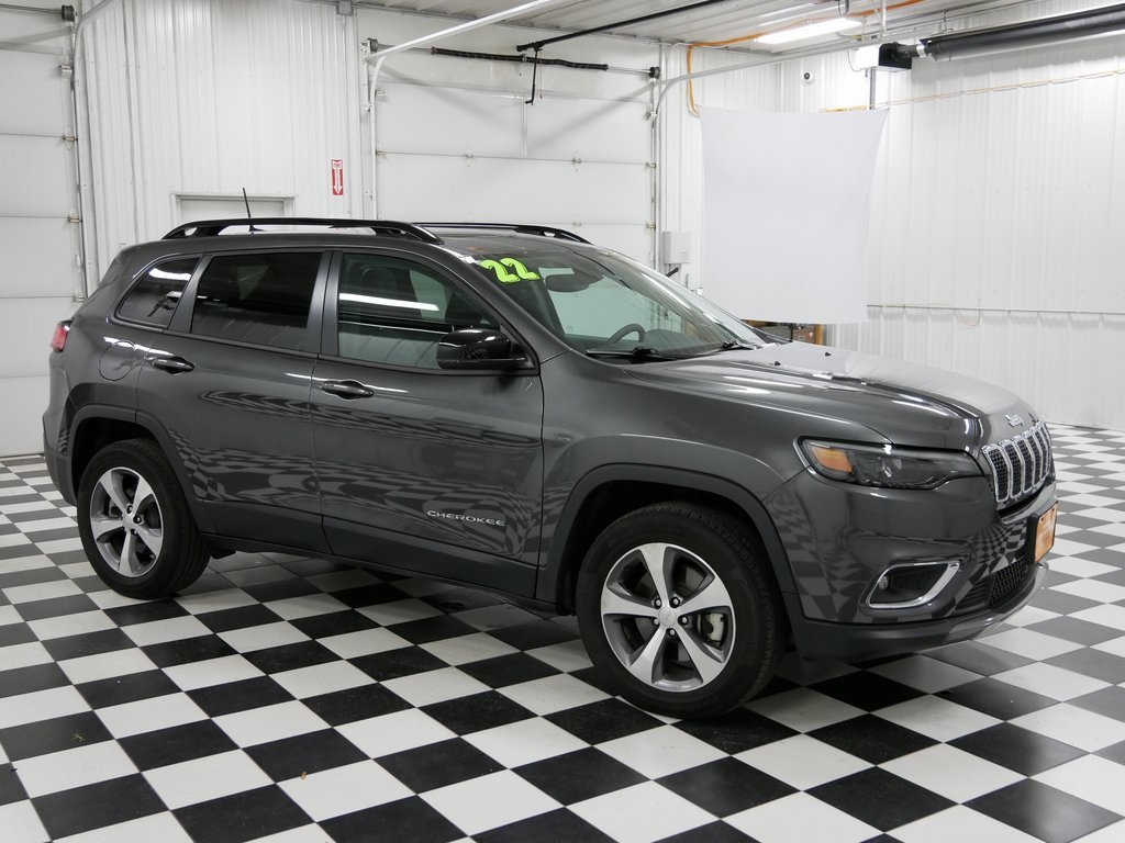 2022 Jeep Cherokee Limited's photo