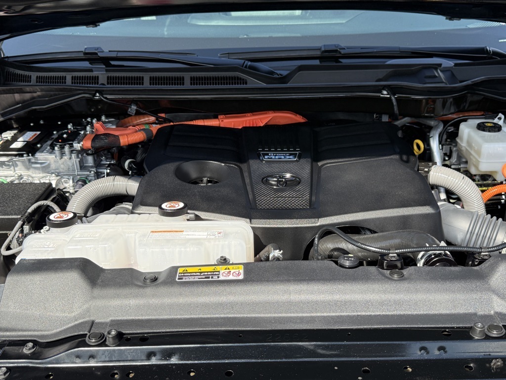 2025 Toyota Tundra Limited photo 29