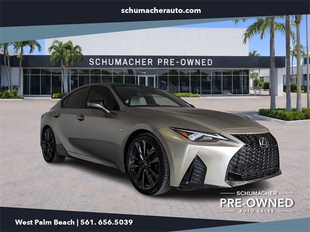 2021 Lexus IS Base's photo