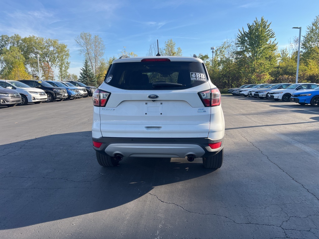 2018 Ford Escape SEL photo 3