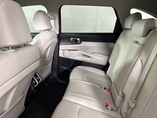 2025 Kia Sorento S photo 34