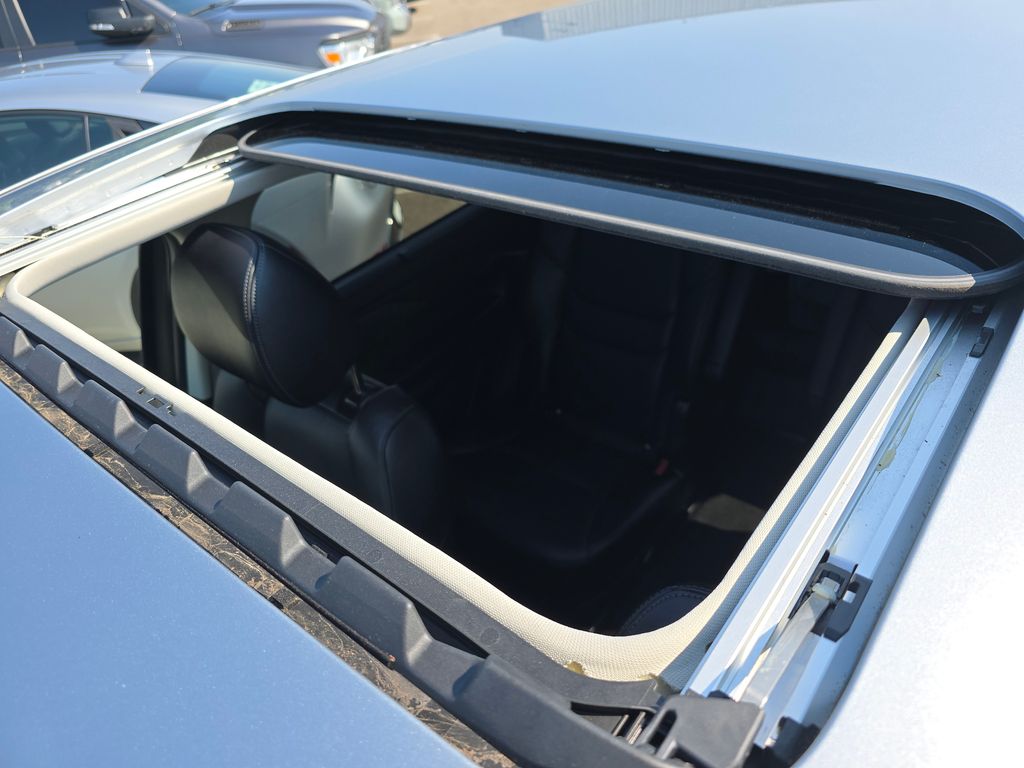 2022 Mazda CX-9 Touring photo 14