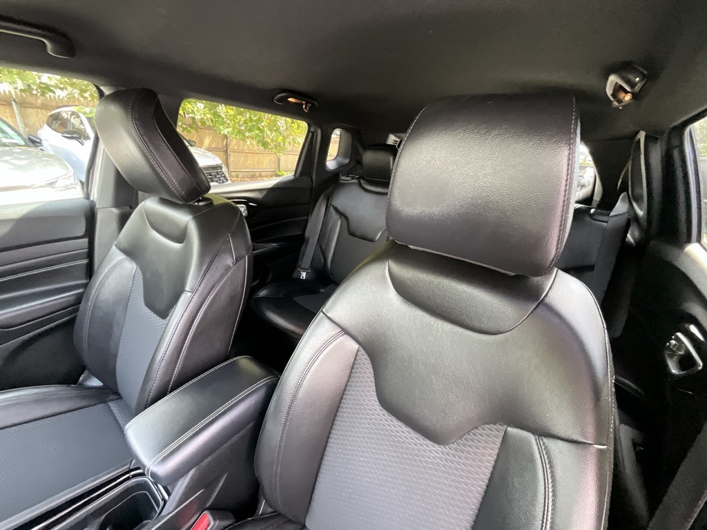 2022 Jeep Compass Altitude photo 9