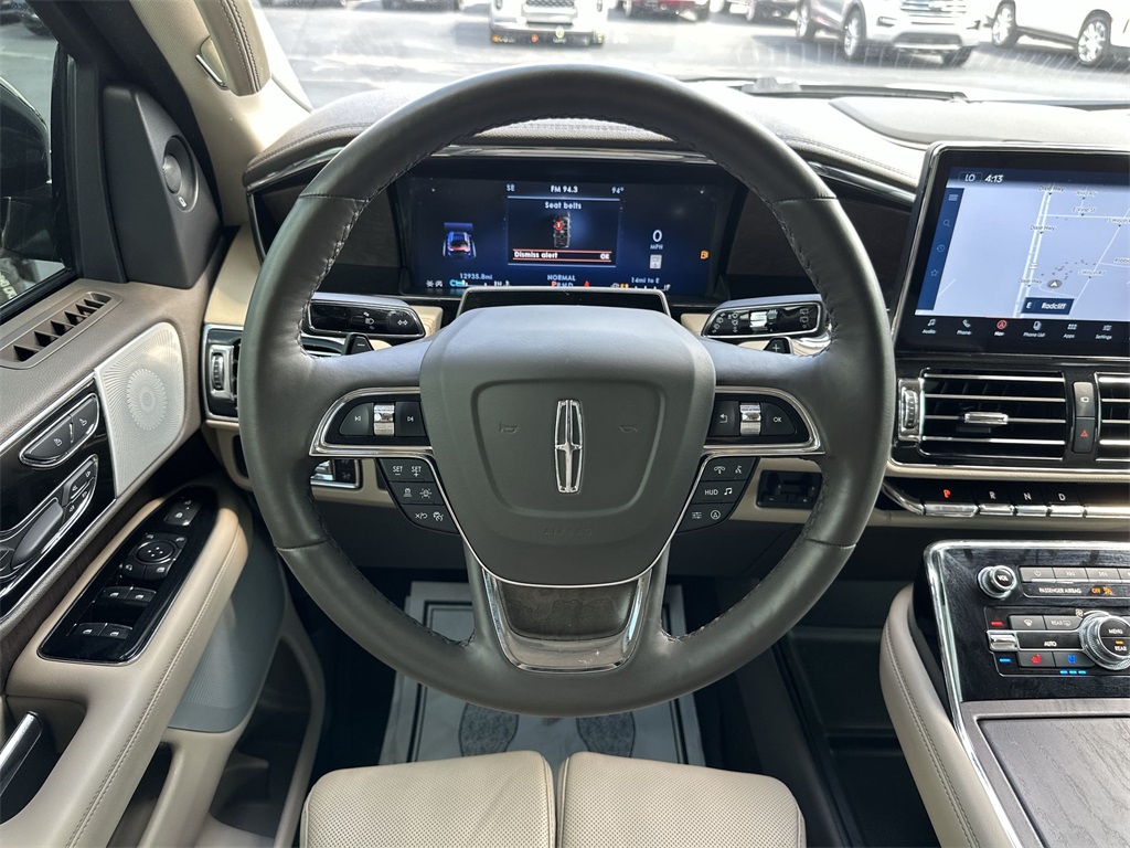 2024 Lincoln Navigator L Reserve photo 13